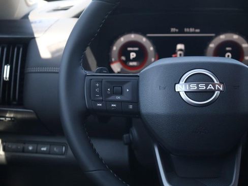 New 2026 Nissan Pathfinder Platinum AWD/4WD image 10