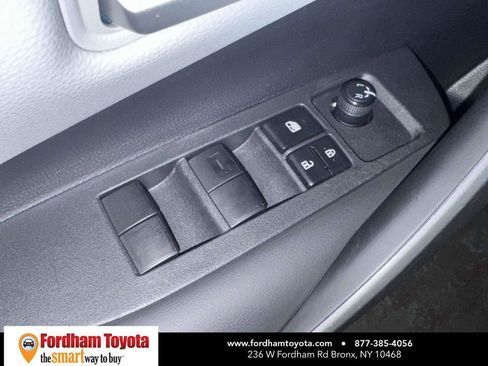Used 2024 Toyota Corolla SE FWD image 17