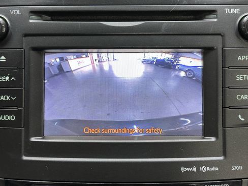 Used 2012 Toyota Prius V image 27