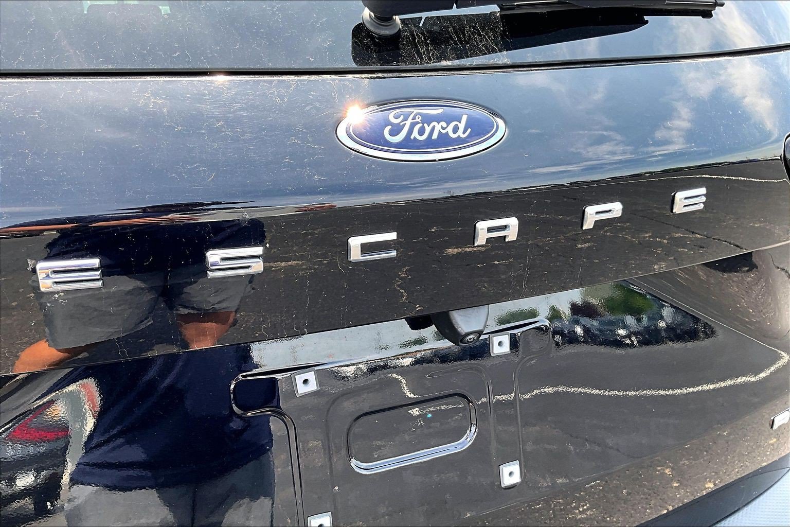 Certified 2025 Ford Escape Platinum AWD/4WD image 31