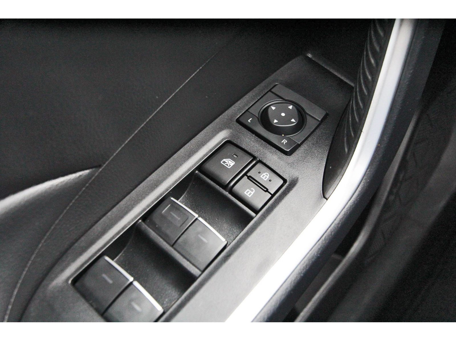 Used 2024 Toyota RAV4 XLE Premium w/ Weather Package AWD/4WD image 21