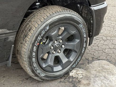 New 2026 RAM 1500 Express AWD/4WD image 9