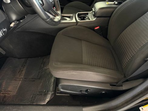 Used 2019 Dodge Charger Scat Pack RWD image 12