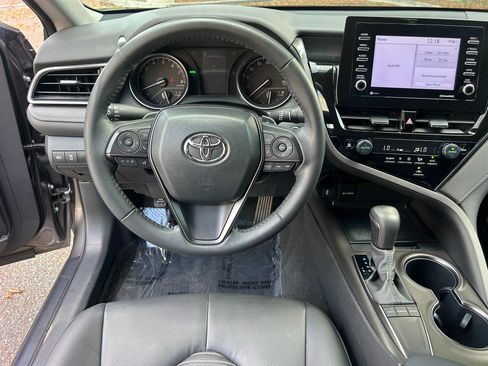 Used 2024 Toyota Camry SE w/ Convenience Package FWD image 13
