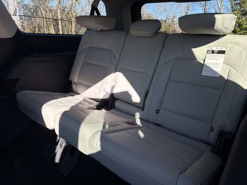 New 2026 Lincoln Navigator L Reserve w/ Jet Appearance Package image 19