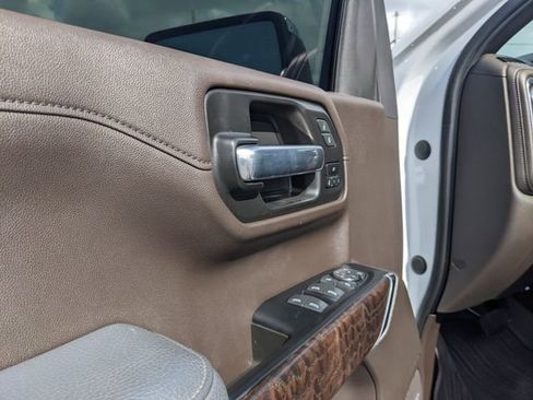 Used 2022 GMC Sierra 1500 Denali w/ Denali Premium Package image 22