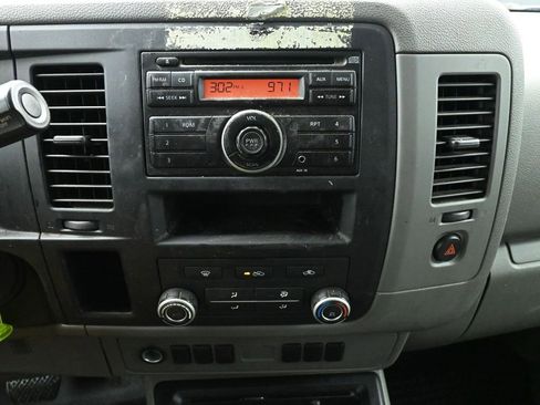 Used 2014 Nissan NV 2500 S image 19