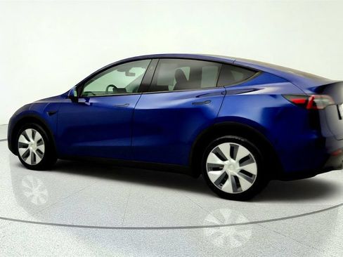 Used 2023 Tesla Model Y Long Range AWD/4WD image 7