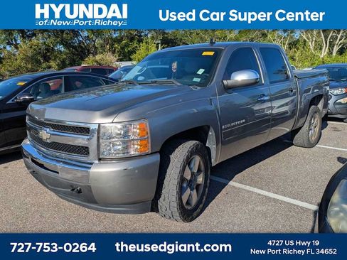 Used 2009 Chevrolet Silverado 1500 LT w/ Regional Value Package RWD image 1