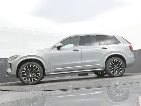 New 2026 Volvo XC90 B6 Ultra image 26
