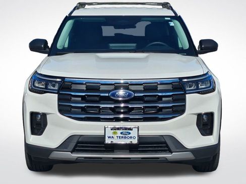New 2026 Ford Explorer Active w/ Active Comfort Package image 4