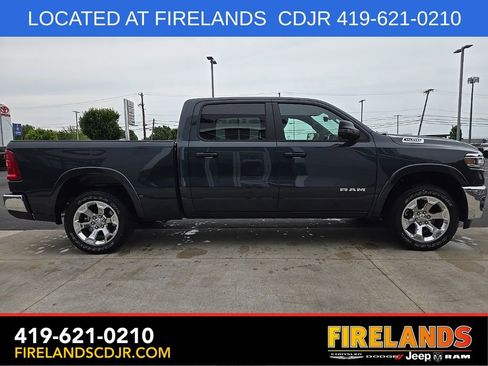 New 2026 RAM 1500 4x4 Crew Cab image 2