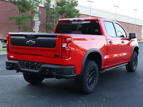 Used 2023 Chevrolet Silverado 1500 ZR2 w/ ZR2 Bison Edition AWD/4WD image 36