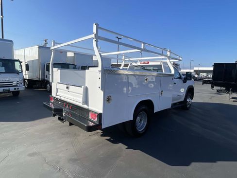 New 2024 GMC Sierra 3500 Pro image 5