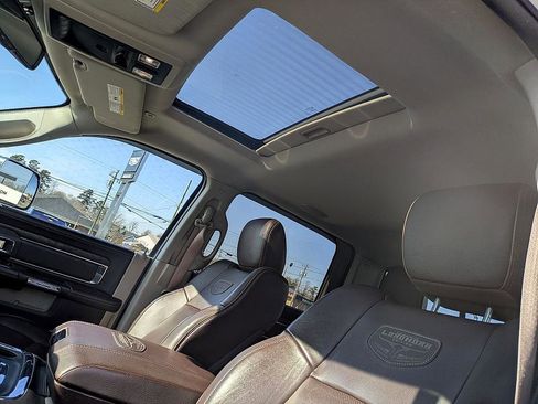 Used 2018 RAM 1500 Laramie Longhorn image 13