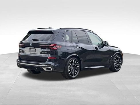 Used 2026 BMW X5 xDrive50e AWD/4WD image 9