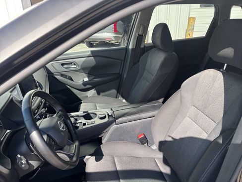 Used 2025 Nissan Rogue SV AWD/4WD image 37