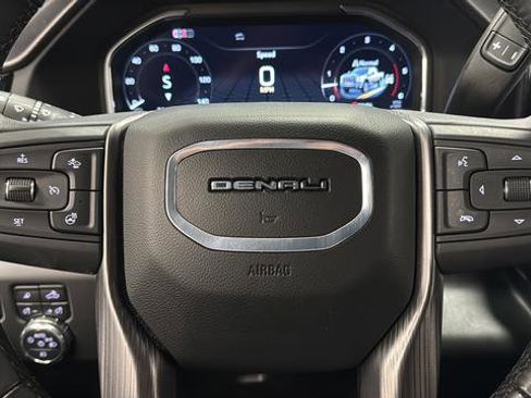 Used 2025 GMC Sierra 2500 Denali Ultimate w/ Snow Plow Prep/Camper Package AWD/4WD image 17