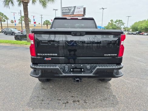 Used 2021 Chevrolet Silverado 1500 Custom RWD image 4
