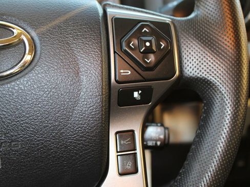 Used 2019 Toyota Tacoma SR5 image 36