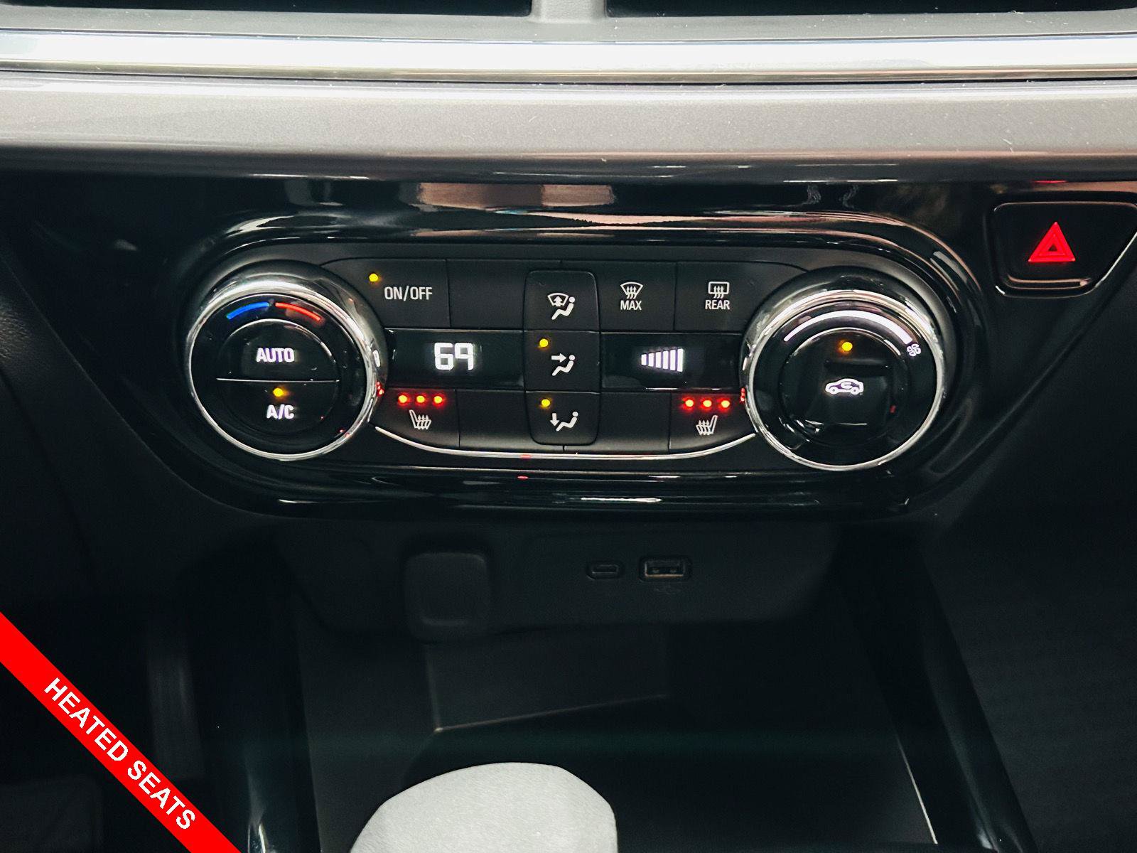 Used 2025 Chevrolet Trax ACTIV FWD image 5