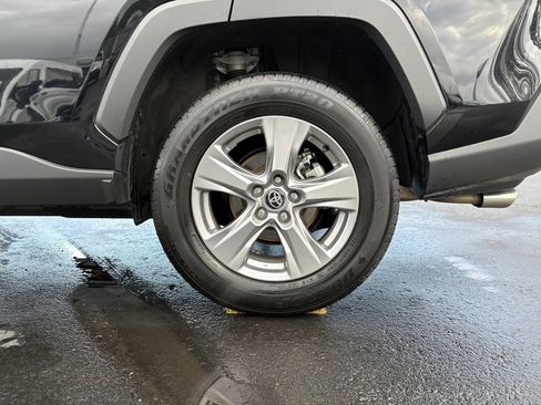 Used 2025 Toyota RAV4 XLE image 13