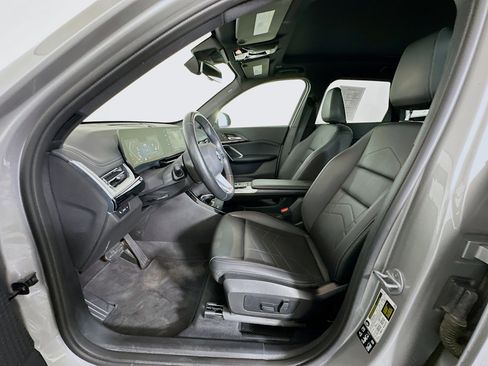 Used 2025 BMW X1 xDrive28i image 13