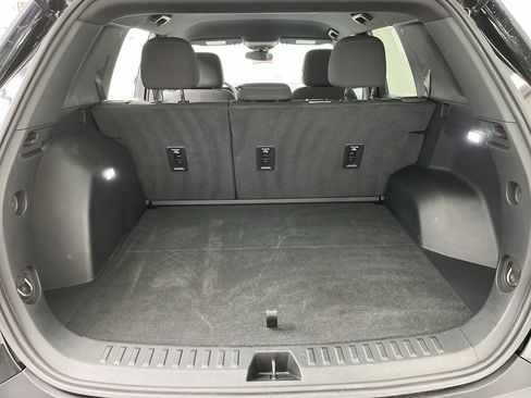 Certified 2025 GMC Terrain Elevation image 28