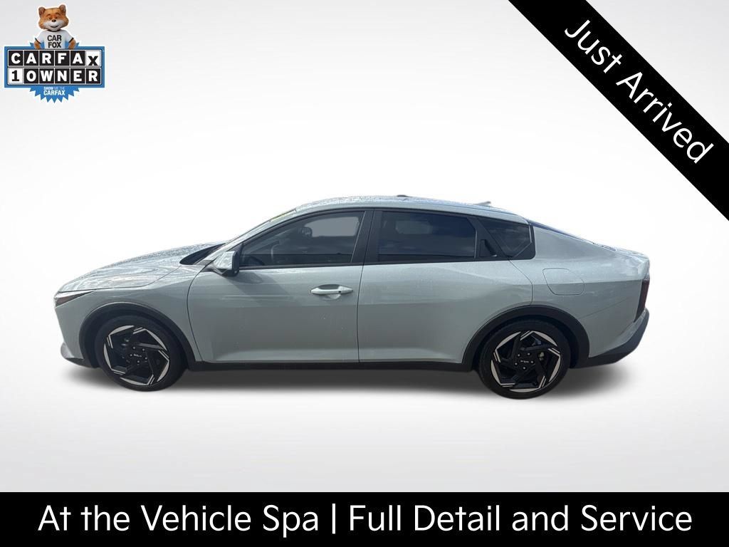 Certified 2025 Kia K4 EX FWD image 1