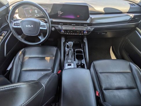 Used 2025 Kia Telluride S FWD image 14