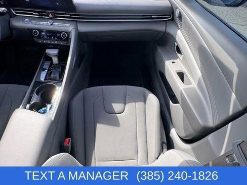 Used 2024 Hyundai Elantra SEL w/ Convenience Package image 13