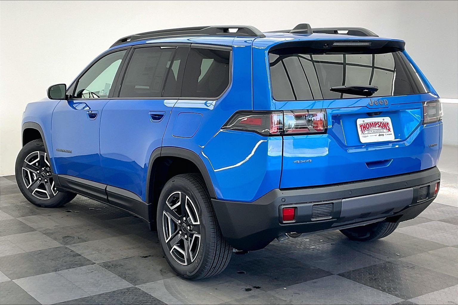 New 2026 Jeep Cherokee Laredo AWD/4WD image 2