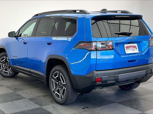 New 2026 Jeep Cherokee Laredo AWD/4WD image 2