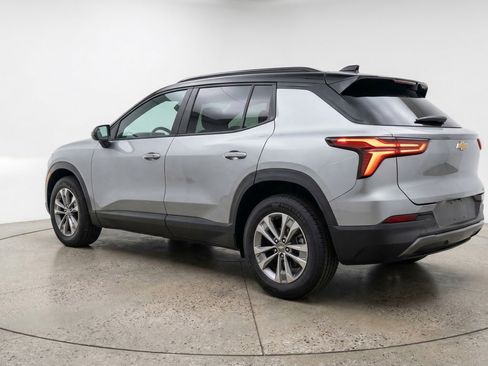 Used 2025 Chevrolet Equinox LT FWD image 6