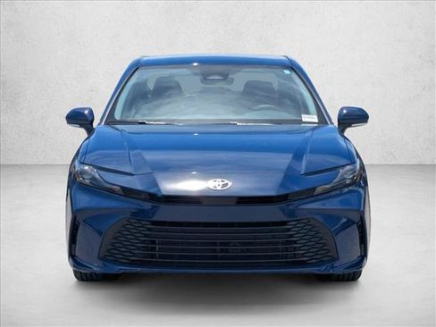 Used 2025 Toyota Camry LE w/ Convenience Package FWD image 2