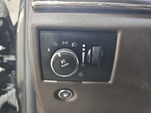 Used 2014 Jeep Grand Cherokee Summit AWD/4WD image 29
