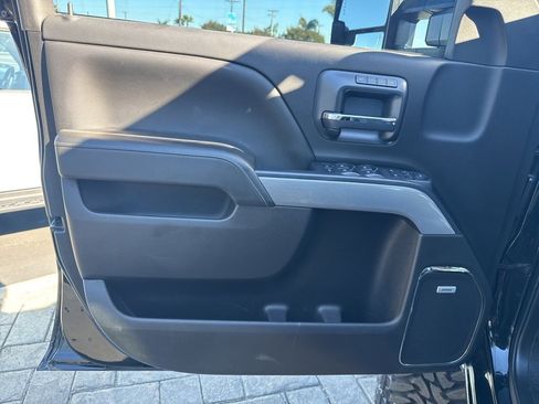 Used 2019 Chevrolet Silverado 2500 LTZ w/ Duramax Plus Package image 26