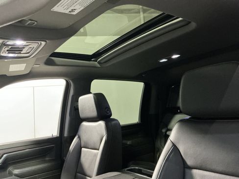 Used 2024 Chevrolet Silverado 2500 LTZ w/ LTZ Plus Package image 30