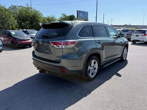 Used 2014 Toyota Highlander Limited Platinum AWD/4WD image 6