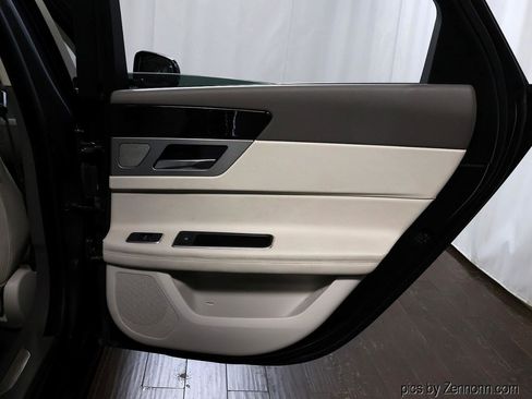 Used 2020 Jaguar XF Prestige image 30