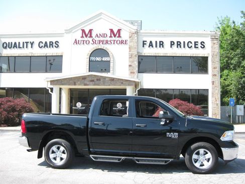 Used 2023 RAM 1500 Classic SLT w/ Trailer & Traction Group AWD/4WD image 9