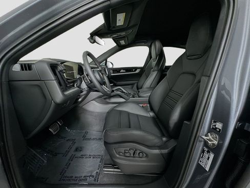 New 2026 Porsche Cayenne S AWD/4WD image 5