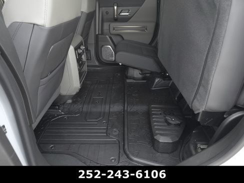 Used 2025 GMC Hummer EV 3X AWD/4WD image 38