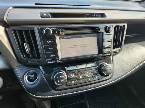 Used 2018 Toyota RAV4 XLE image 11