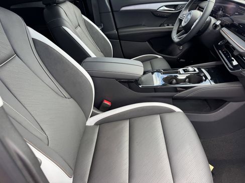 New 2026 Buick Envision Sport Touring AWD/4WD image 7