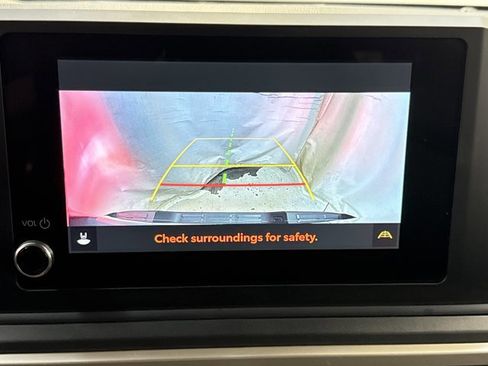 Used 2024 Toyota Tacoma SR image 22