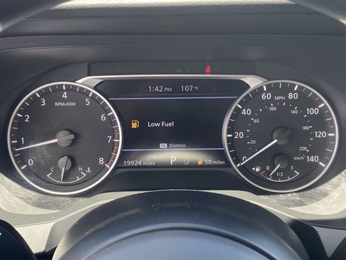 Used 2025 Nissan Pathfinder S FWD image 28