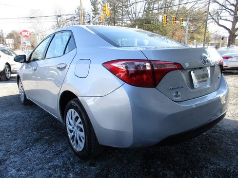Used 2019 Toyota Corolla LE image 6
