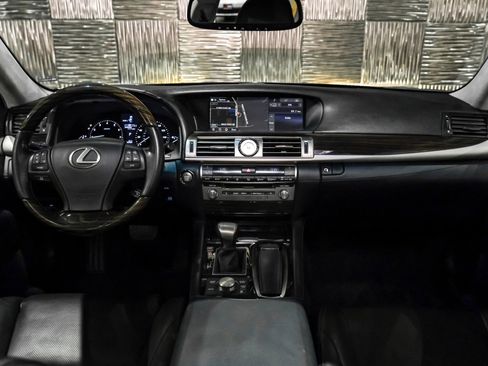 Used 2015 Lexus LS 460 L RWD image 16