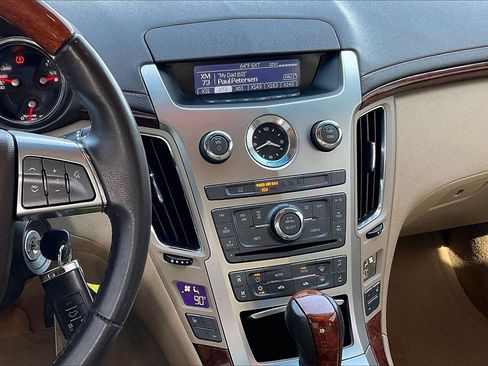 Used 2011 Cadillac CTS Luxury image 6